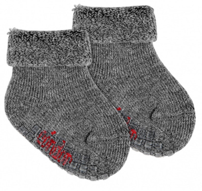 Īsās bērnu zeķes ar neslīdoša zolīti. 